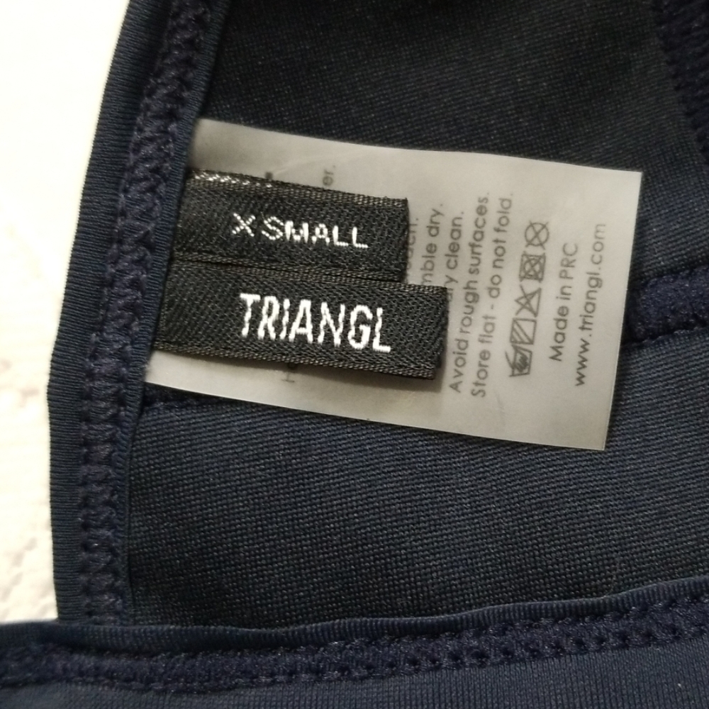 7T Triangl Navy crochet bikini top - Picture 3 of 5